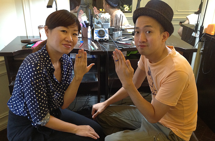 �����s ������